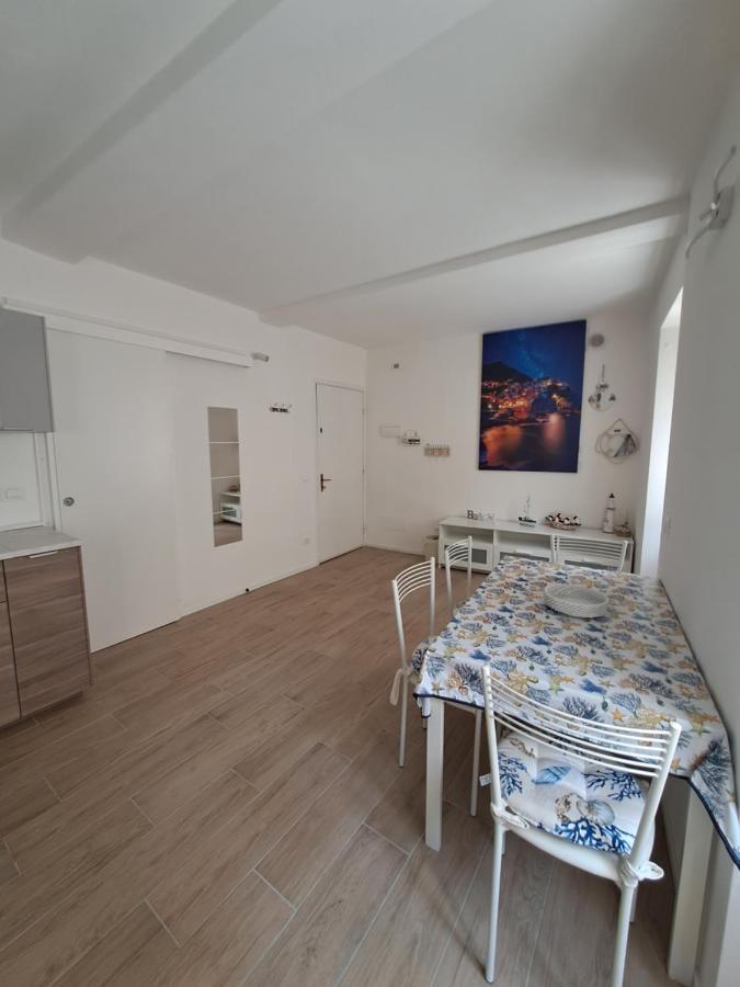 Casa Maja Apartment Riomaggiore Bagian luar foto