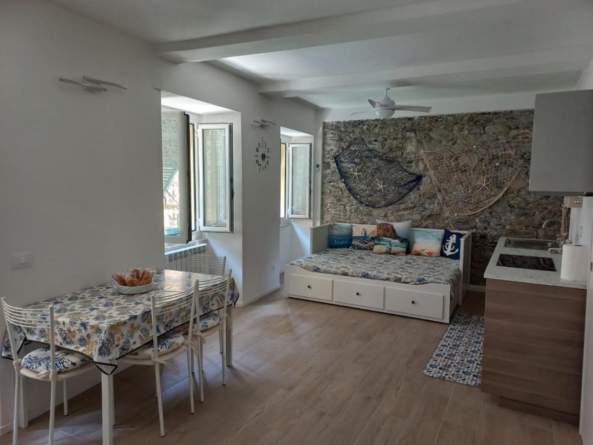 Casa Maja Apartment Riomaggiore Bagian luar foto