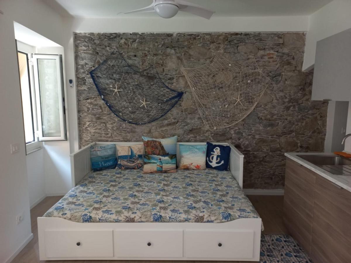 Casa Maja Apartment Riomaggiore Bagian luar foto